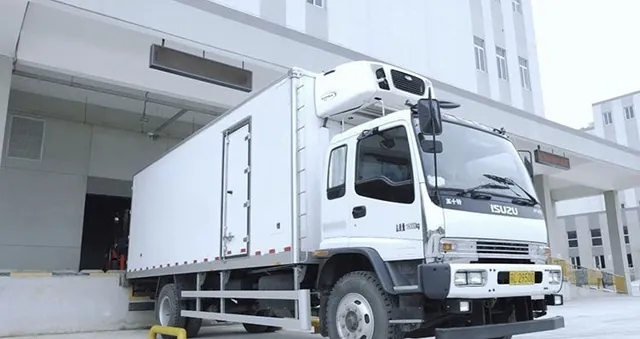轻型冷藏配送车